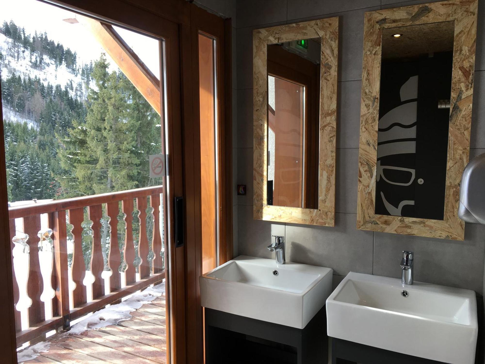 Moontain Hostel Oz Rom bilde