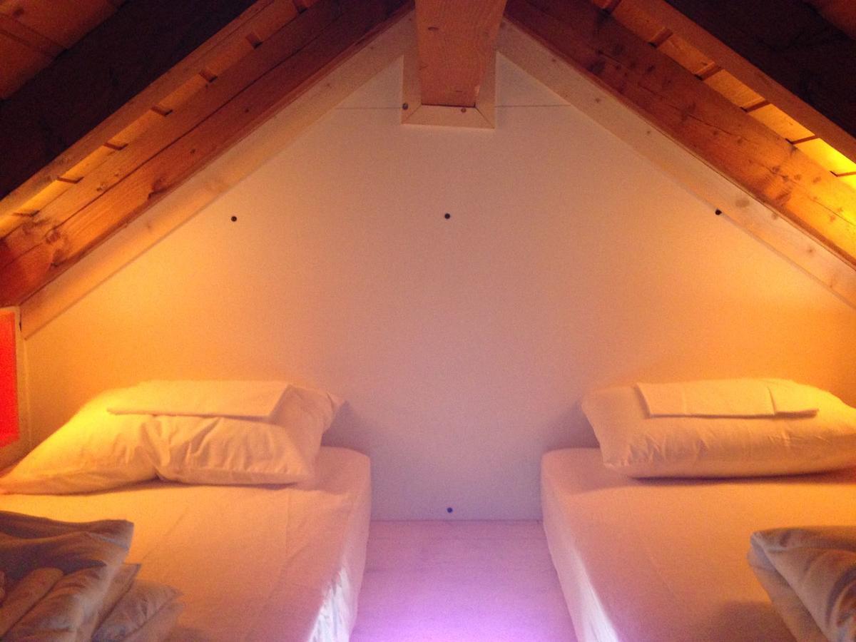 Moontain Hostel Oz Eksteriør bilde